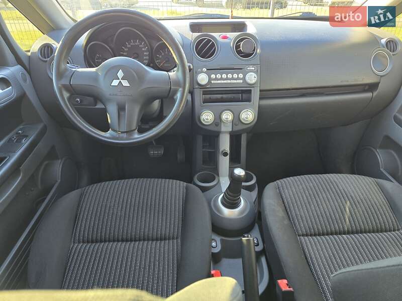 Хетчбек Mitsubishi Colt 2008 в Києві фото 4 Хетчбек Mitsubishi Colt 2008 в Києві