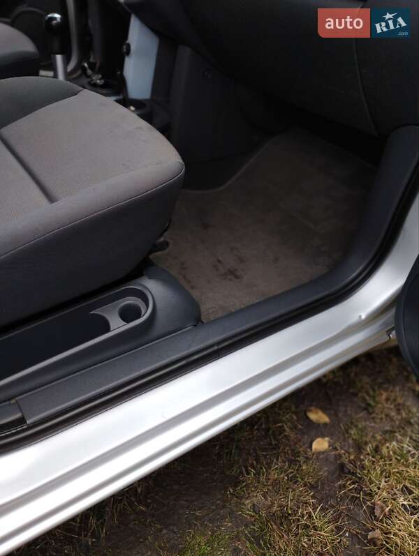 Хэтчбек Mitsubishi Colt 2004 в Катеринополе фото 20 Хэтчбек Mitsubishi Colt 2004 в Катеринополе