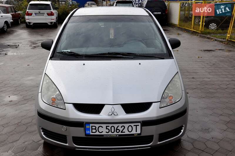 Хэтчбек Mitsubishi Colt 2004 в Львове