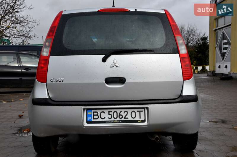 Хэтчбек Mitsubishi Colt 2004 в Львове