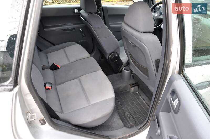 Хэтчбек Mitsubishi Colt 2004 в Львове