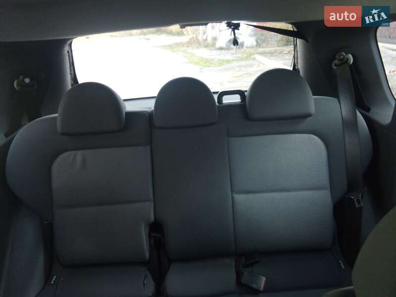 Хетчбек Mitsubishi Colt 2005 в Звягелі