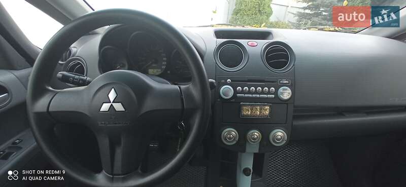 Хетчбек Mitsubishi Colt 2005 в Звягелі