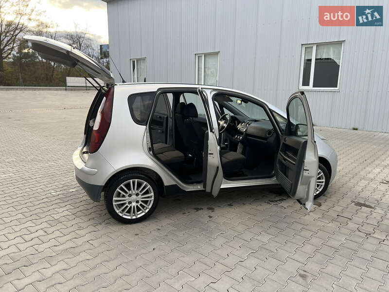 Хетчбек Mitsubishi Colt 2008 в Івано-Франківську фото 24 Хетчбек Mitsubishi Colt 2008 в Івано-Франківську