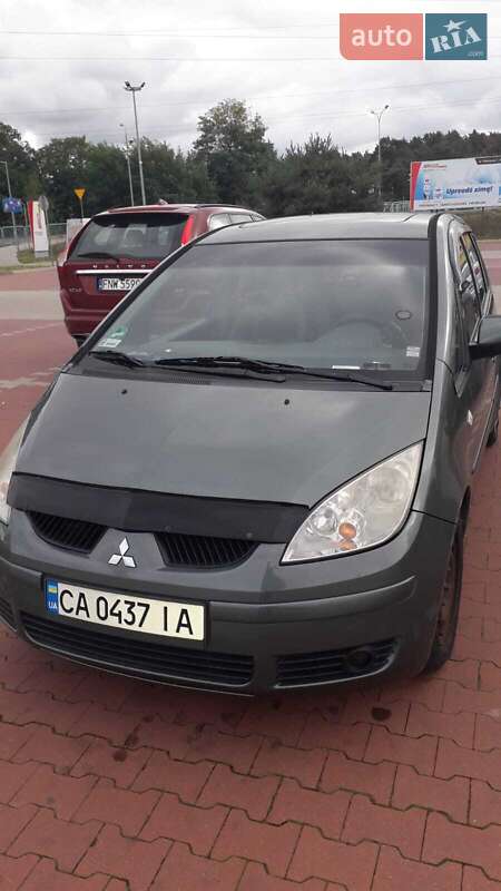 Mitsubishi Colt 2005
