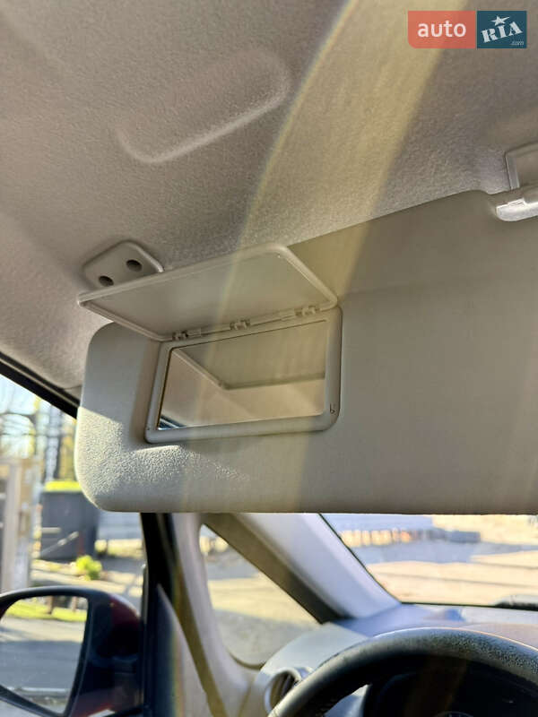 Хэтчбек Mitsubishi Colt 2010 в Одессе