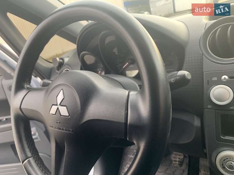 Хетчбек Mitsubishi Colt 2007 в Луцьку