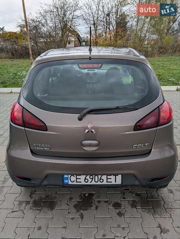 Хетчбек Mitsubishi Colt 2011 в Чернівцях