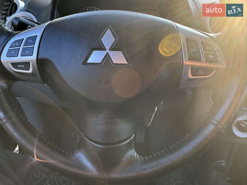 Хэтчбек Mitsubishi Colt 2011 в Стрые фото 19 Хэтчбек Mitsubishi Colt 2011 в Стрые