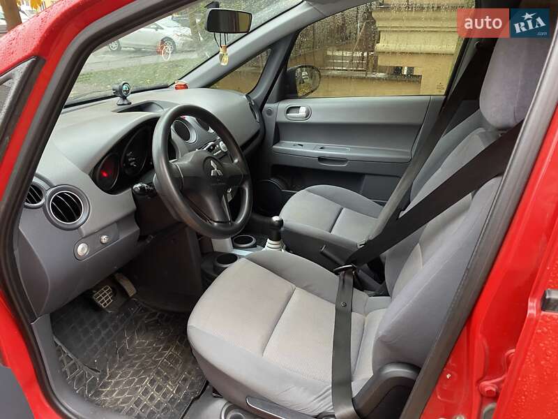 Хетчбек Mitsubishi Colt 2006 в Києві фото 7 Хетчбек Mitsubishi Colt 2006 в Києві