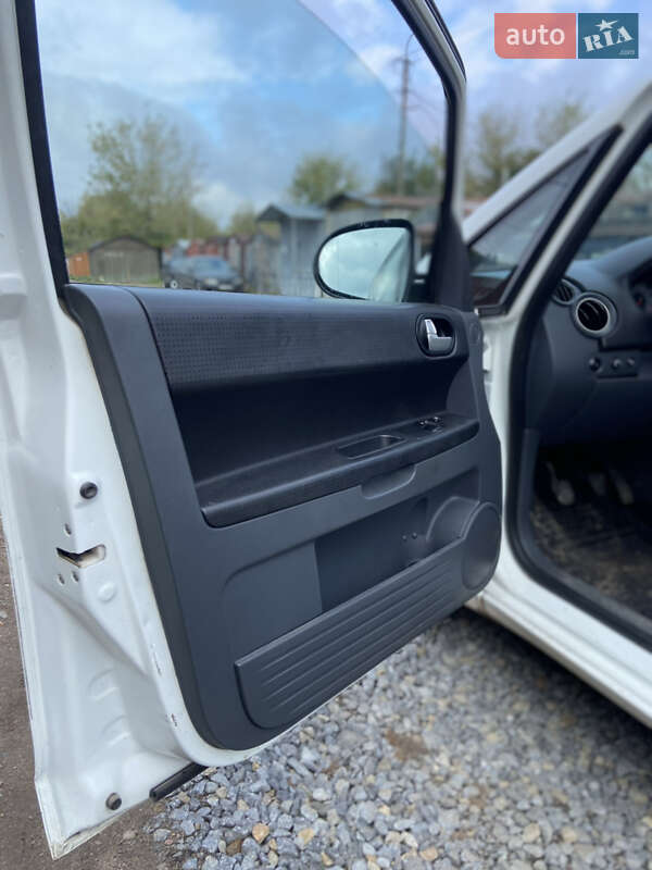 Хетчбек Mitsubishi Colt 2009 в Рівному фото 11 Хетчбек Mitsubishi Colt 2009 в Рівному