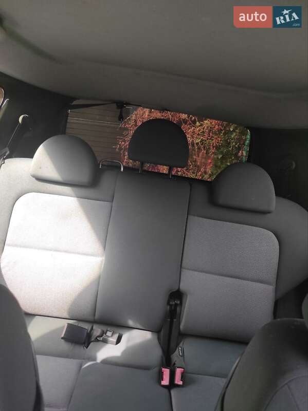 Хэтчбек Mitsubishi Colt 2004 в Почаеве фото 20 Хэтчбек Mitsubishi Colt 2004 в Почаеве