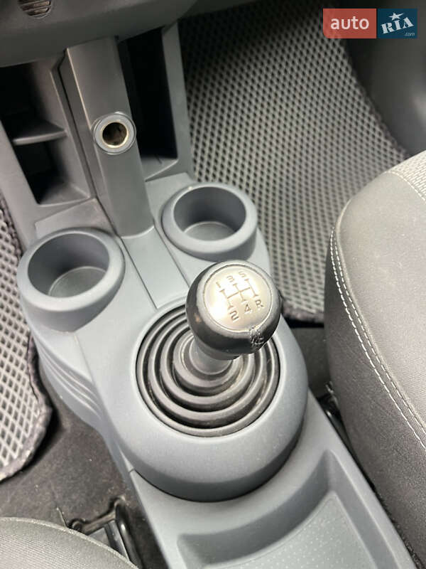 Хэтчбек Mitsubishi Colt 2010 в Запорожье фото 22 Хэтчбек Mitsubishi Colt 2010 в Запорожье