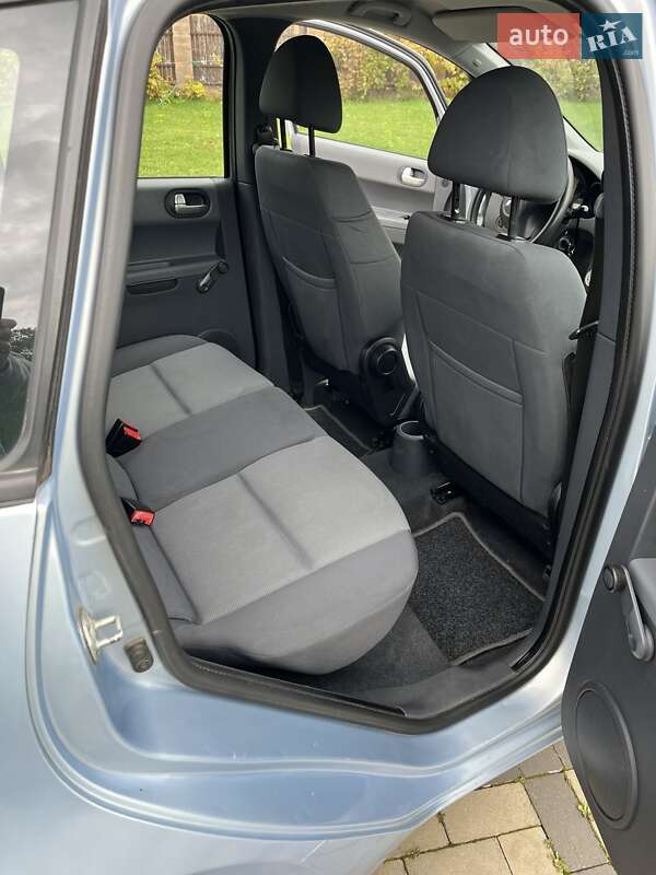 Хетчбек Mitsubishi Colt 2006 в Луцьку фото 16 Хетчбек Mitsubishi Colt 2006 в Луцьку