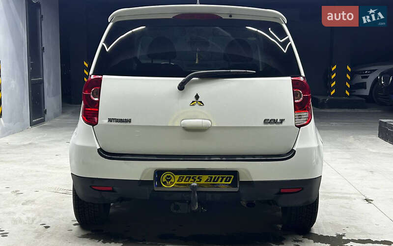 Хэтчбек Mitsubishi Colt 2012 в Черновцах