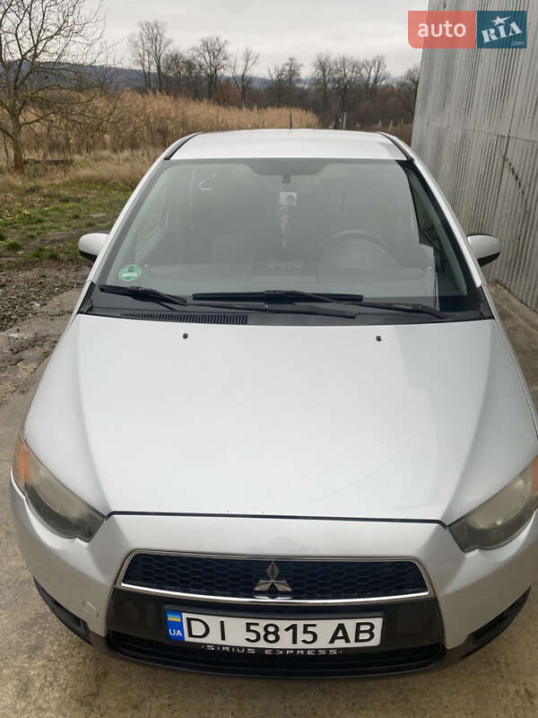 Хетчбек Mitsubishi Colt 2009 в Чернівцях