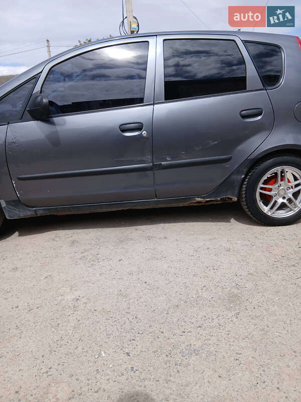 Хетчбек Mitsubishi Colt 2004 в Тернополі