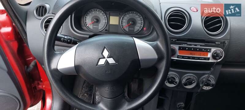 Хэтчбек Mitsubishi Colt 2008 в Черкассах фото 15 Хэтчбек Mitsubishi Colt 2008 в Черкассах
