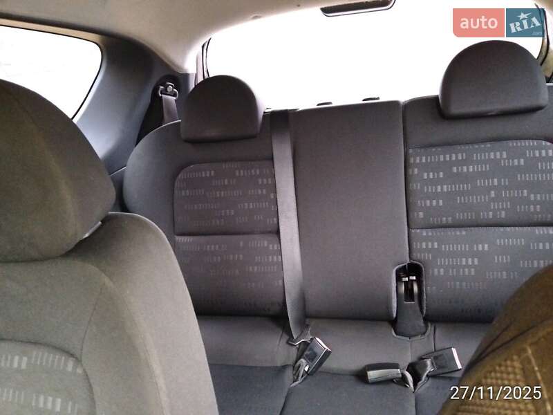 Хетчбек Mitsubishi Colt 2006 в Житомирі фото 11 Хетчбек Mitsubishi Colt 2006 в Житомирі