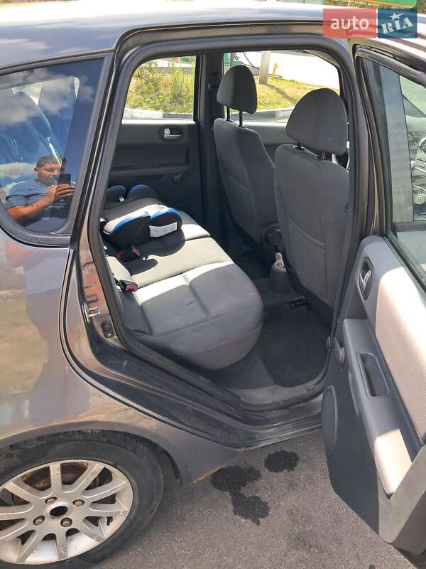 Хэтчбек Mitsubishi Colt 2007 в Киеве