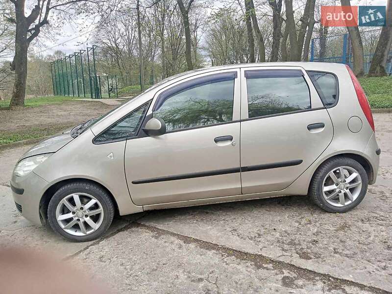 Хэтчбек Mitsubishi Colt 2008 в Луцке фото 6 Хэтчбек Mitsubishi Colt 2008 в Луцке