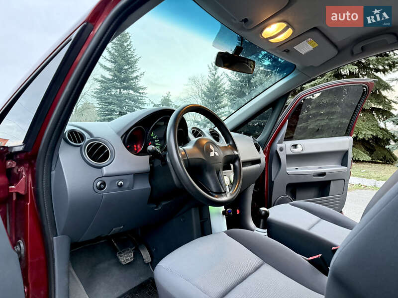 Хэтчбек Mitsubishi Colt 2007 в Днепре фото 12 Хэтчбек Mitsubishi Colt 2007 в Днепре