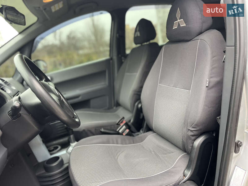 Хэтчбек Mitsubishi Colt 2005 в Николаеве