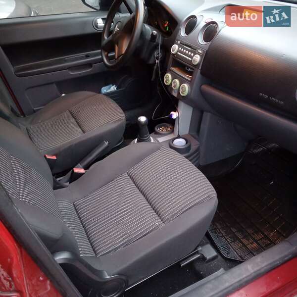 Хэтчбек Mitsubishi Colt 2008 в Киеве