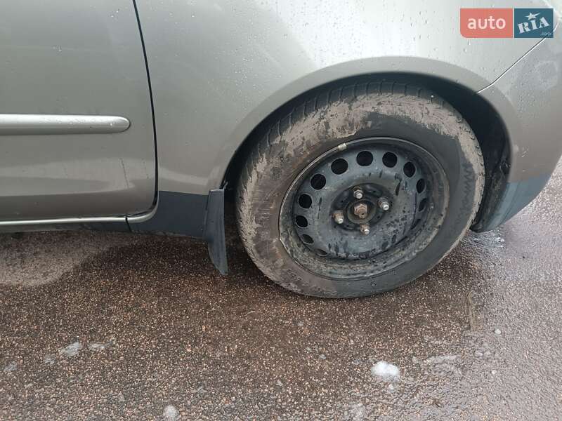 Хэтчбек Mitsubishi Colt 2008 в Житомире