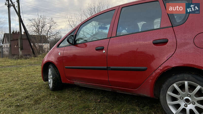 Хэтчбек Mitsubishi Colt 2008 в Киверцах