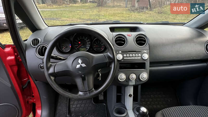 Хэтчбек Mitsubishi Colt 2008 в Киверцах