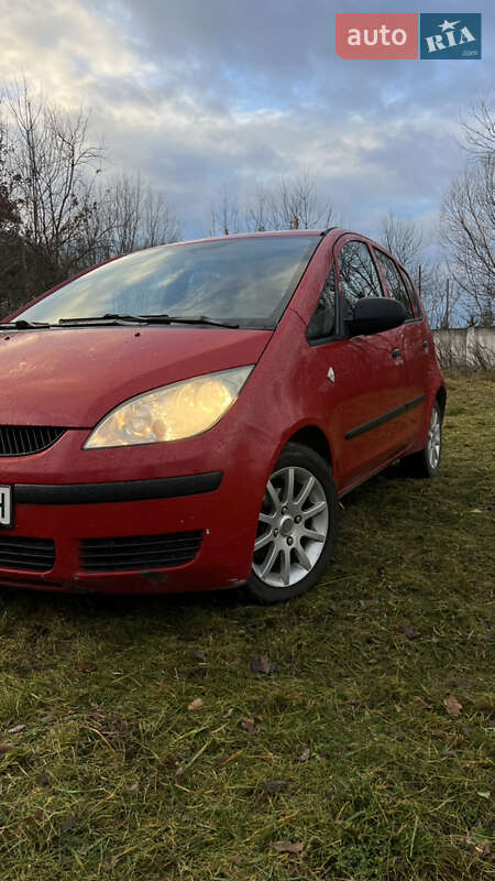 Хэтчбек Mitsubishi Colt 2008 в Киверцах