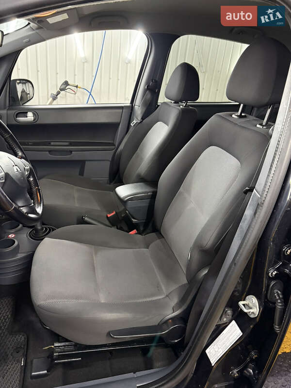 Хетчбек Mitsubishi Colt 2009 в Києві фото 20 Хетчбек Mitsubishi Colt 2009 в Києві