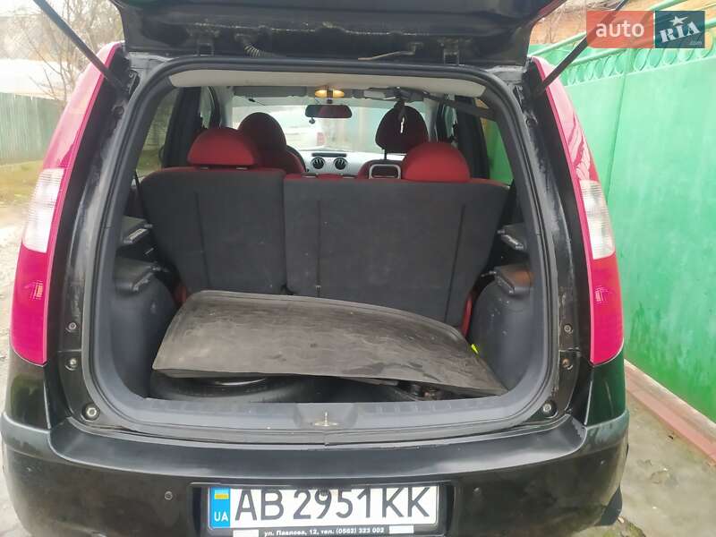 Хэтчбек Mitsubishi Colt 2006 в Брацлаве
