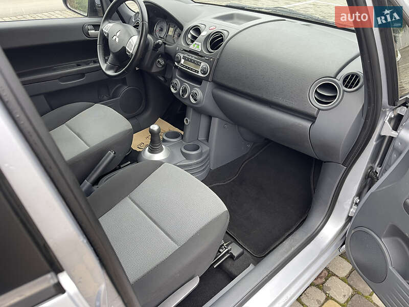 Хэтчбек Mitsubishi Colt 2012 в Луцке