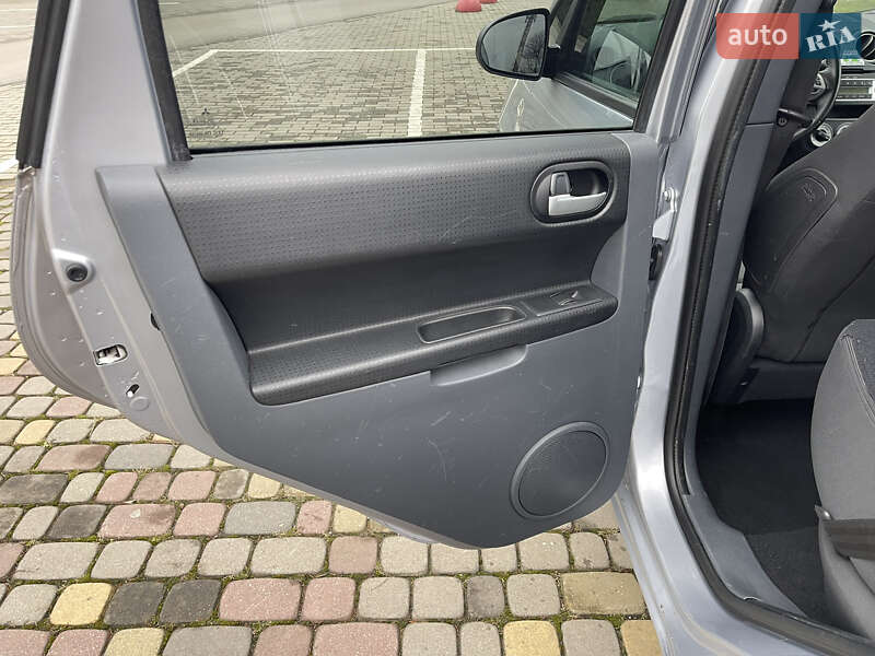 Хэтчбек Mitsubishi Colt 2012 в Луцке