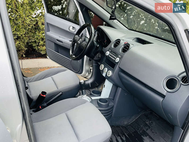 Хетчбек Mitsubishi Colt 2006 в Івано-Франківську