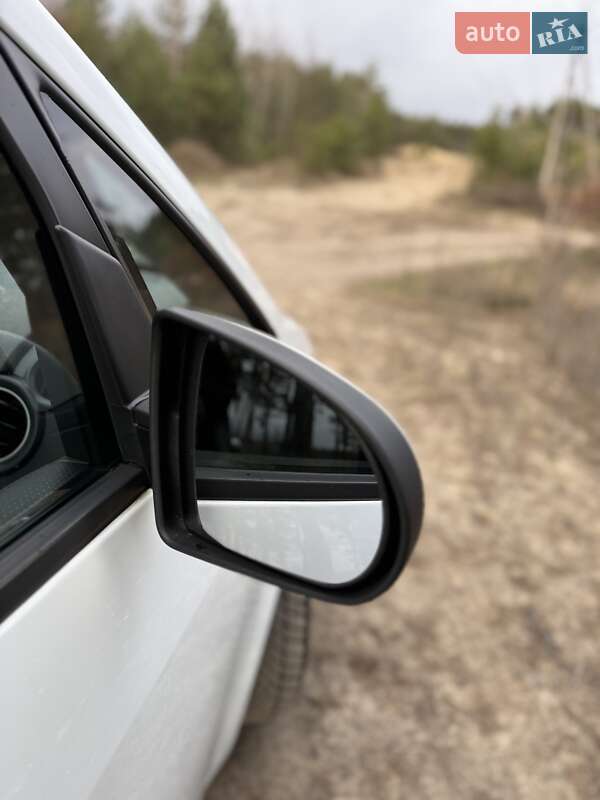 Хетчбек Mitsubishi Colt 2011 в Ірпені