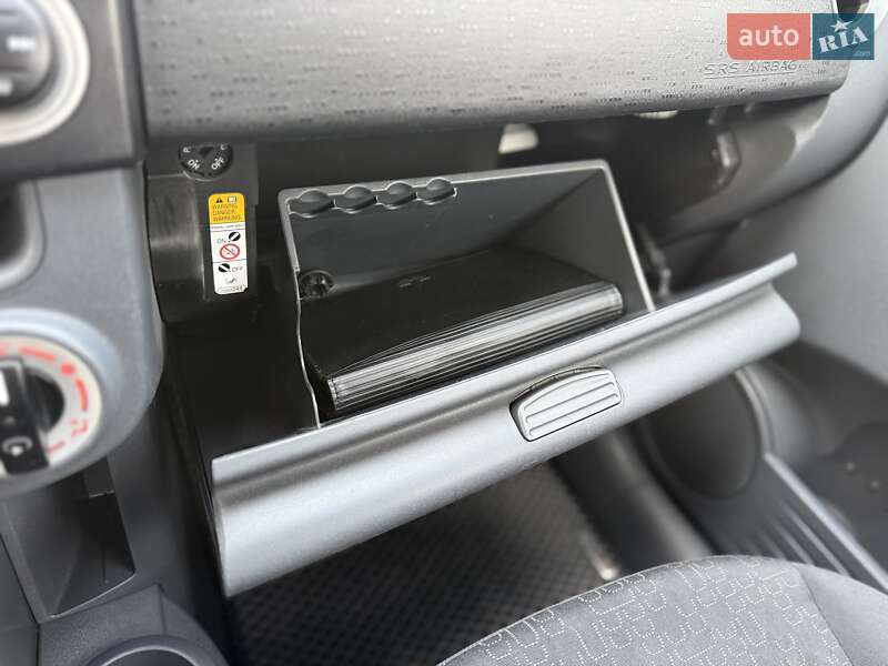 Хетчбек Mitsubishi Colt 2011 в Ірпені