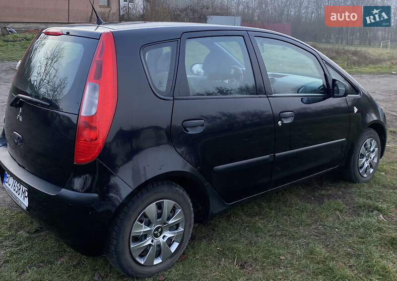 Хетчбек Mitsubishi Colt 2005 в Сокалі фото 3 Хетчбек Mitsubishi Colt 2005 в Сокалі