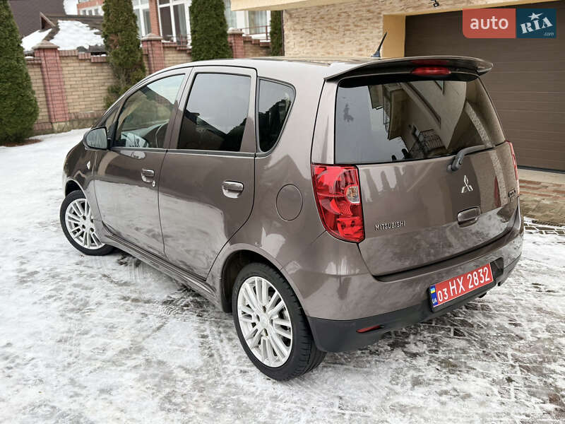 Хетчбек Mitsubishi Colt 2012 в Чернівцях
