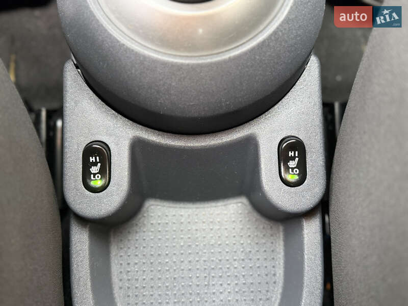 Хетчбек Mitsubishi Colt 2012 в Чернівцях