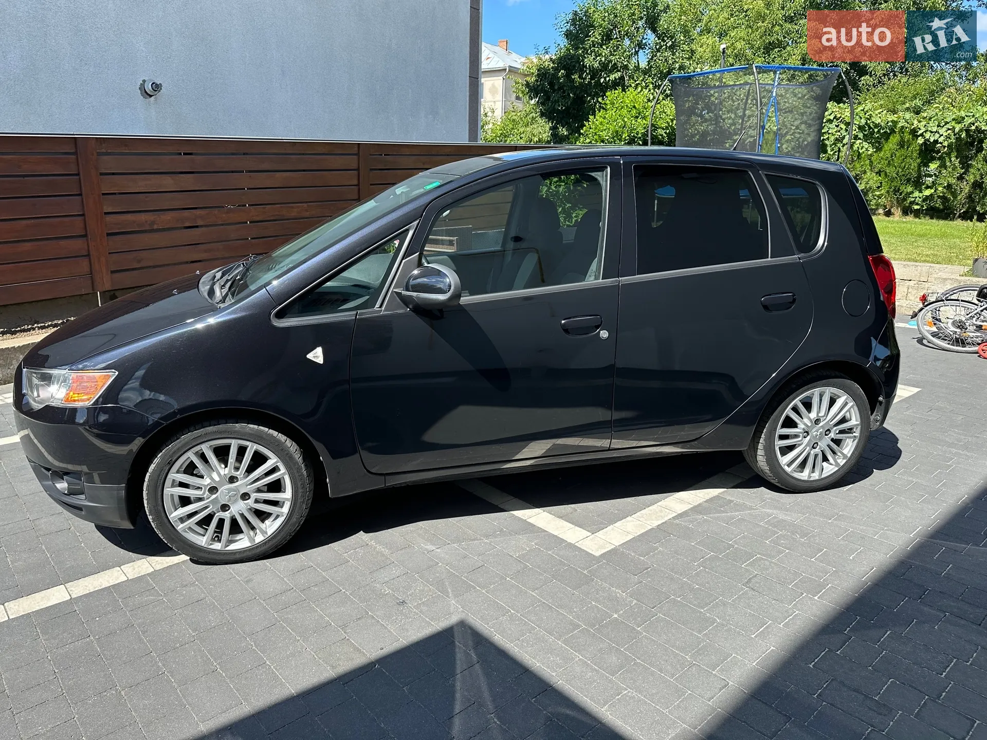 2011 Mitsubishi Colt - мініатюра 5