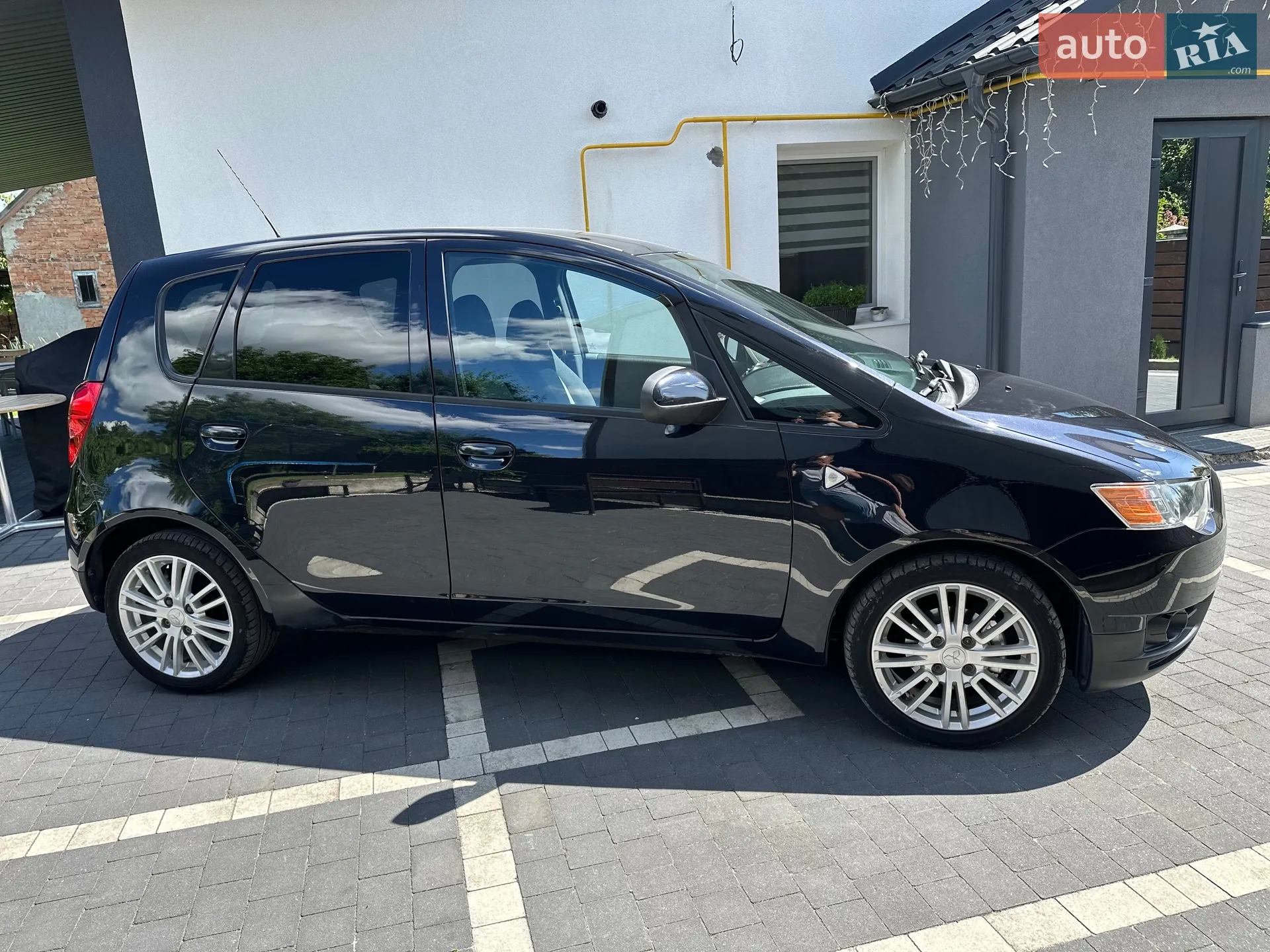 2011 Mitsubishi Colt - мініатюра 6