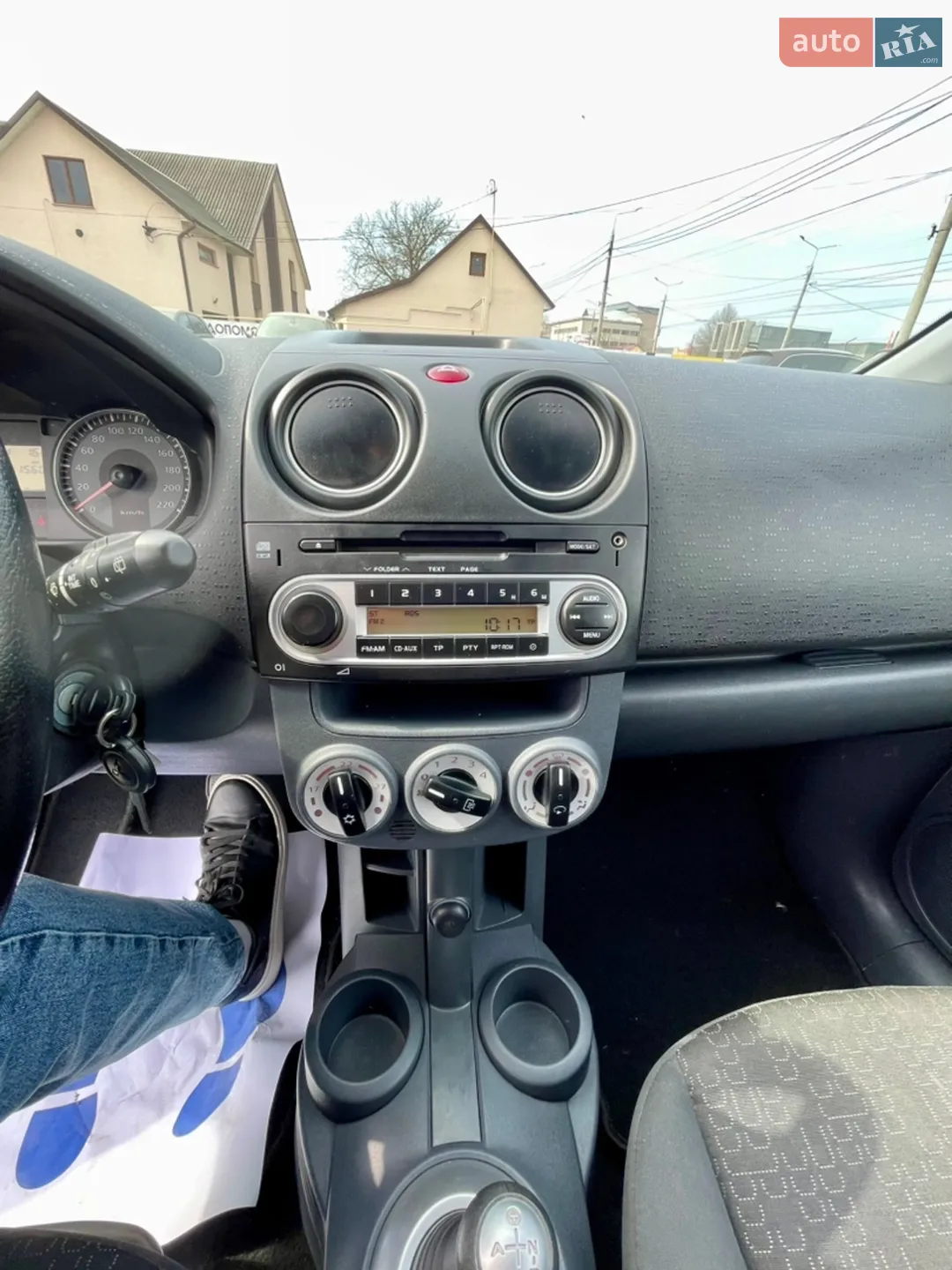 2012 Mitsubishi Colt - мініатюра 18