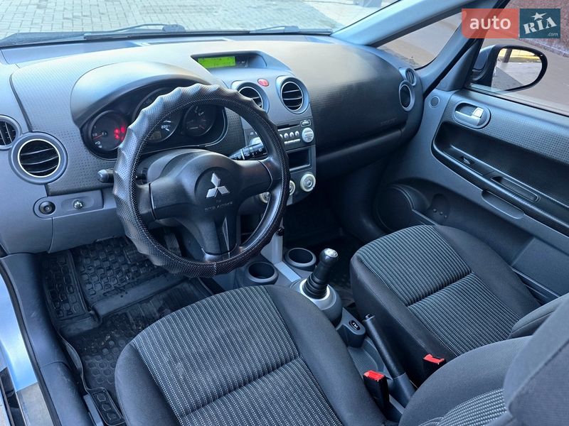 Хэтчбек Mitsubishi Colt 2007 в Харькове