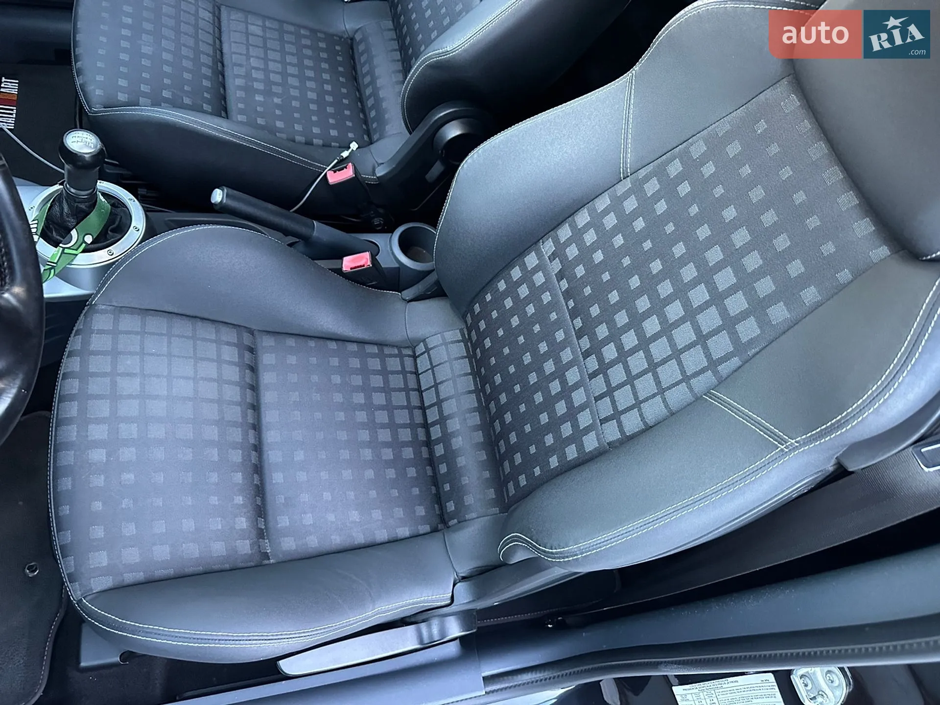 2012 Mitsubishi Colt - мініатюра 54