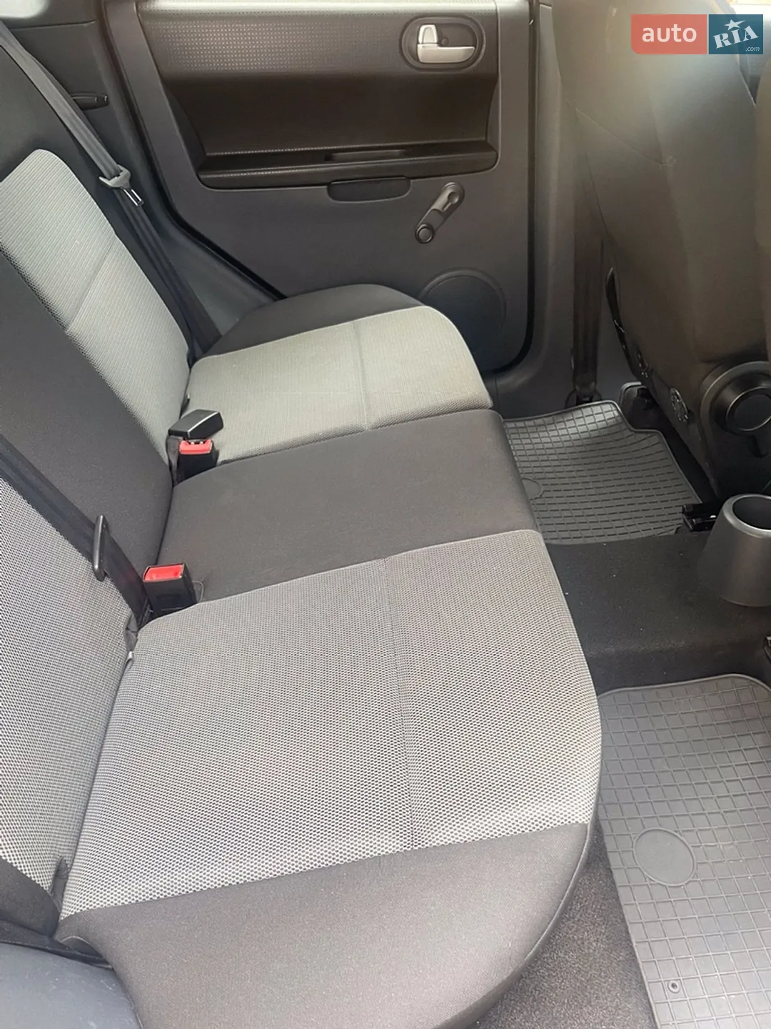 2010 Mitsubishi Colt - мініатюра 7