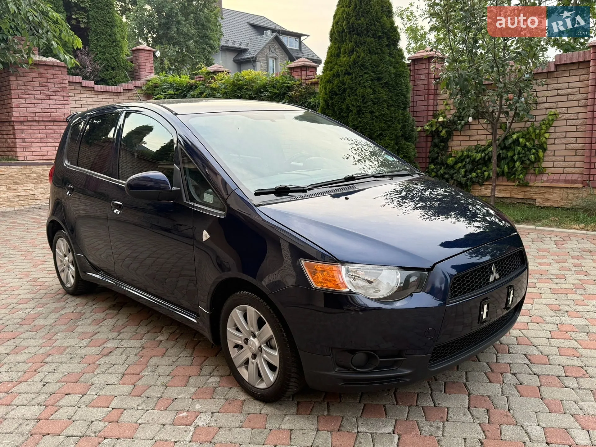 2011 Mitsubishi Colt - мініатюра 5
