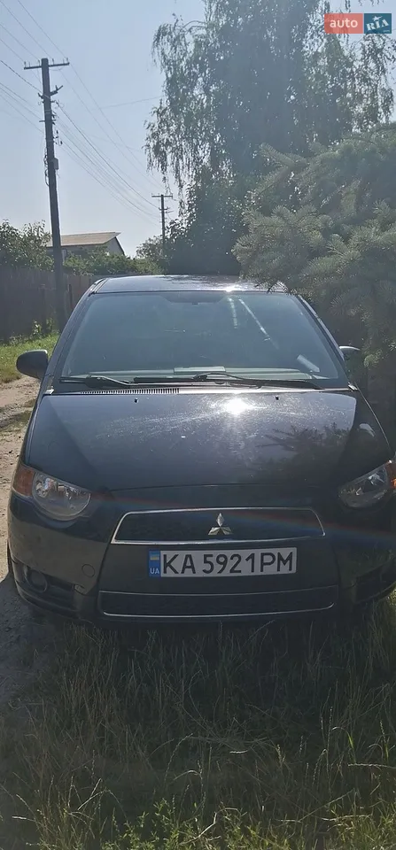 2011 Mitsubishi Colt - мініатюра 17